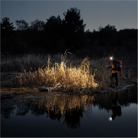 Latarka diodowa HP16R czołowa Fenix