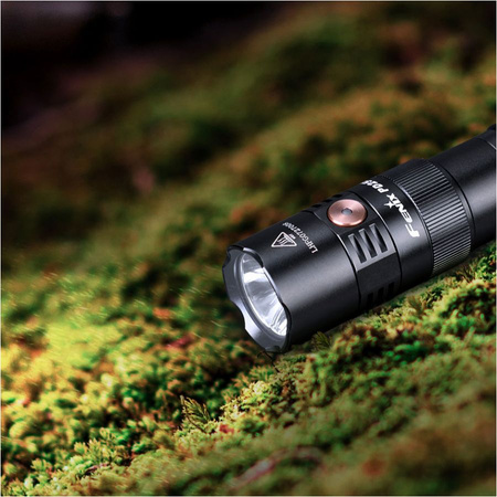 Latarka taktyczna LED Fenix PD25R czarna 