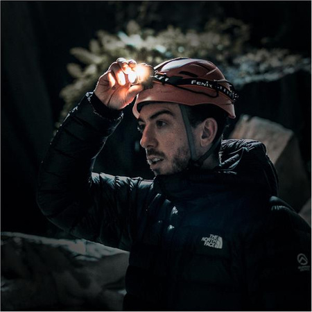 Latarka diodowa HP16R czołowa Fenix