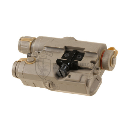 Pojemnik na baterię PEQ 15 LA-5 DE Red Laser 